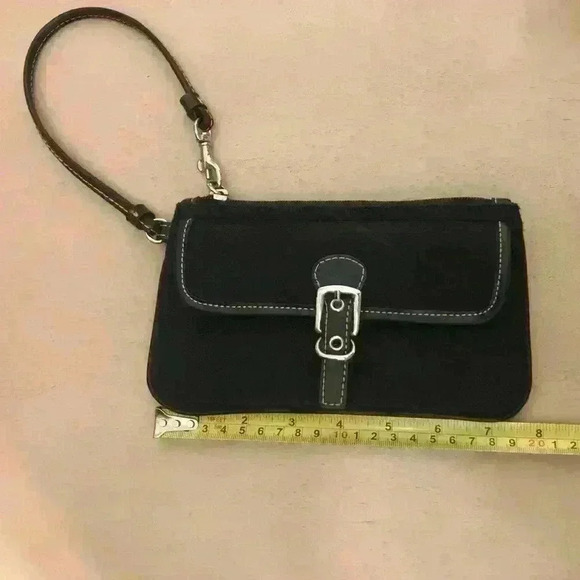 Small wristlet - Picture 7 of 8